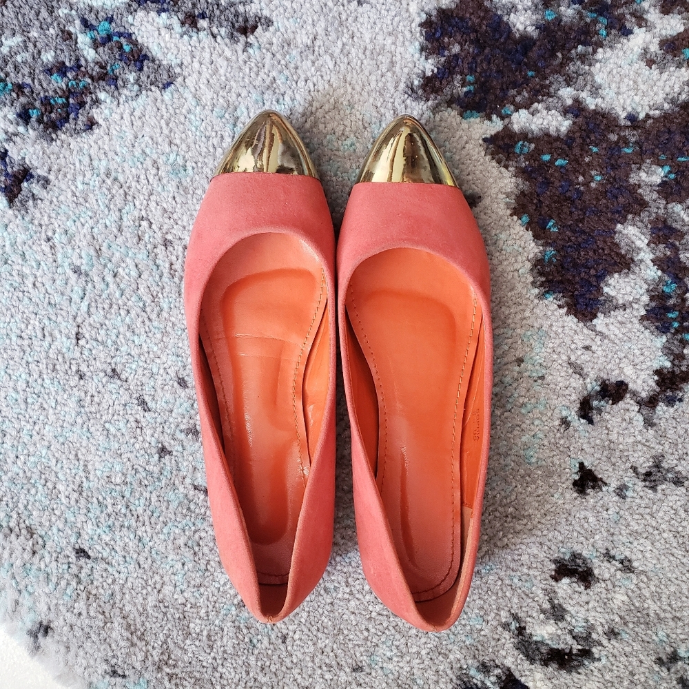 Flats - Picture 7 of 11